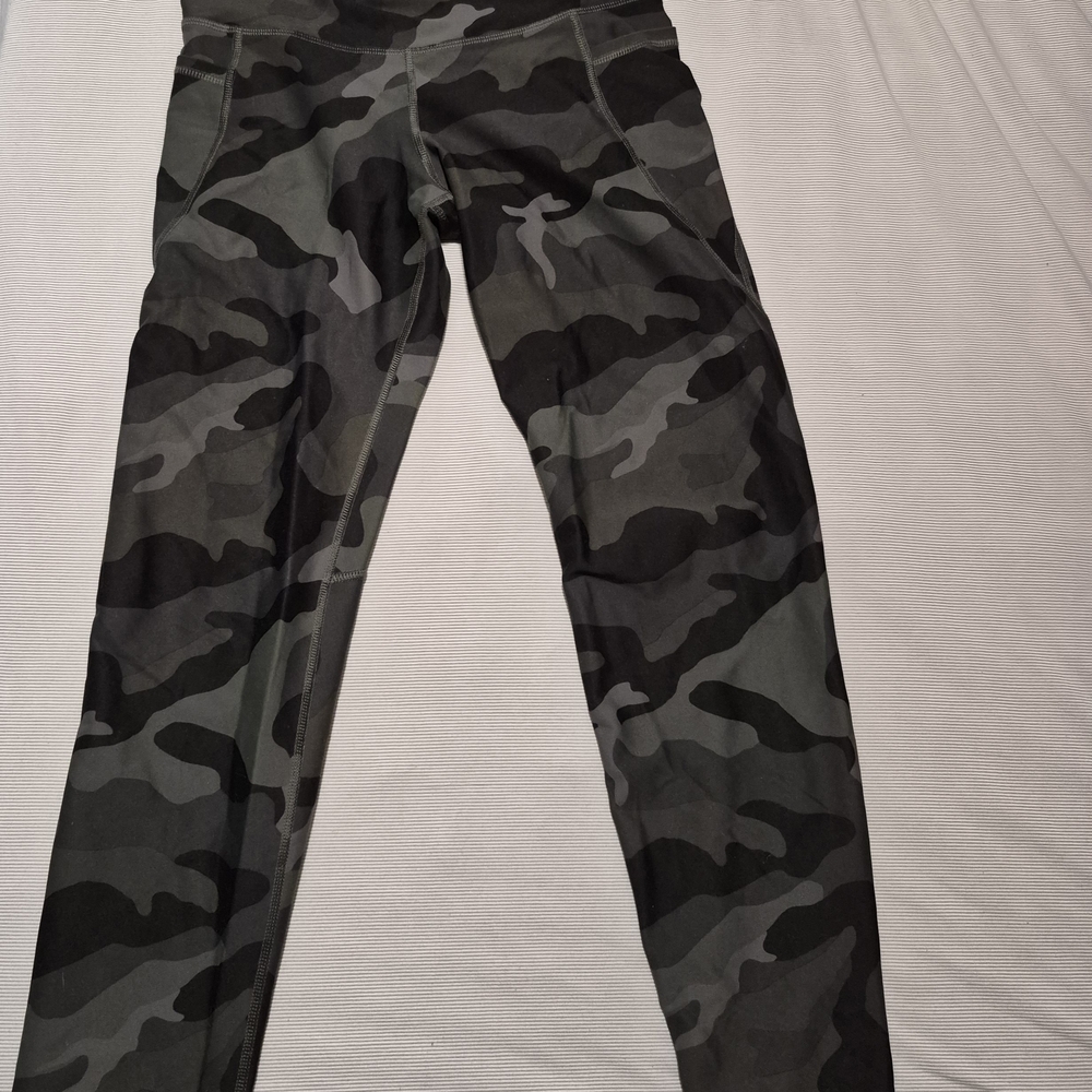 Old Navy Camo Leggings